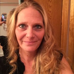 Meet your Posher, Lena